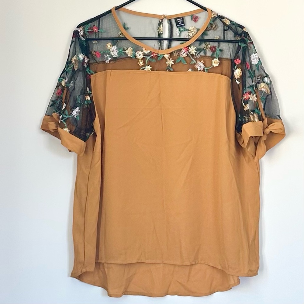 Mustard Mesh Panel Embroidered Knot
Sleeve Top - Size: 1XL